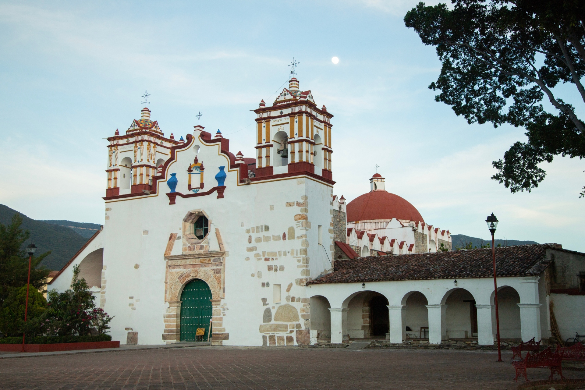 eglise-teotitlan-del-vallee-oaxaca-adobe
